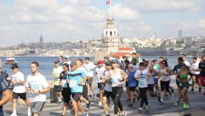 2 bin kişi Üsküdar'da koştu