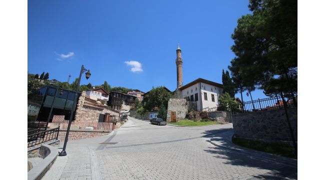 Akçakoca Meydanı açık hava müzesi gibi