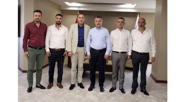 Başkan Büyükakın, ‘’Kentin tüm dinamikleriyle iletişim halindeyiz’’