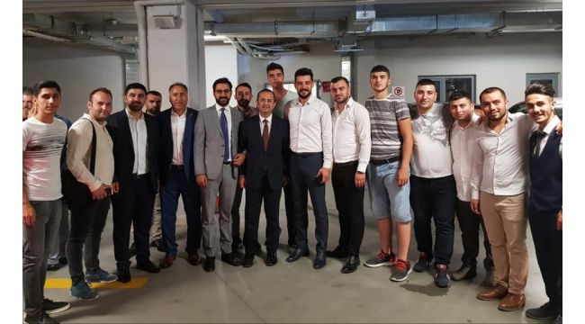 Çakmak, gençlerle gurur duyuyor