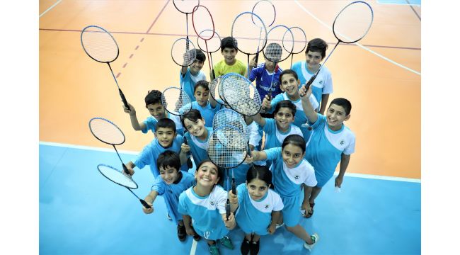Dilovalı ve Darıcalı minikler badminton öğreniyor