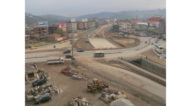 Ne çektin be kavşak!