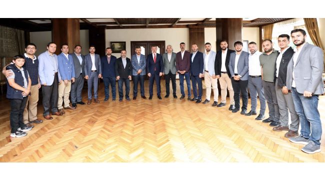‘’Tahir beyin eğitimci olması Kocaeli için bir şanstır’’