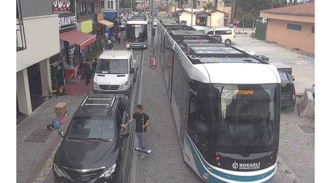 Tramvay seferini engelleyenlere ceza