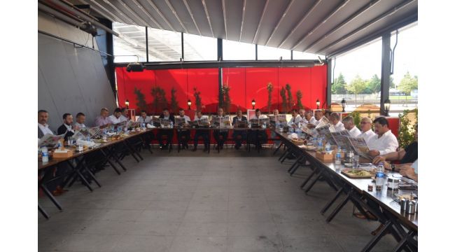 Ünlü, AK Partili belediye başkanlarına sitem etti