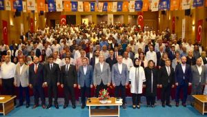AK Partililer Dilovası'na çıkarma yaptı