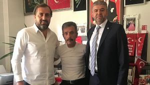 Alkışlar Kayhan Özler'e
