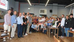 Arif Gülen'e sürpriz parti düzenlediler