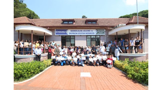 Bulgaristanlı Türk öğrenciler, Kocaeli’de depremi yaşadı