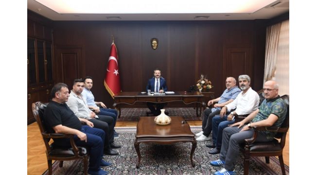 Gebzespor Vali Aksoy'a gitti