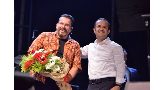 Gece Yolcuları nostalji rüzgarları estirdi