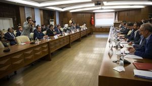 Hükümet, memurlara zam teklifini bugün açıklayacak