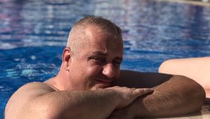 Serkan Kural siyasete ara verdi