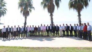 AK Parti eski ilçe başkanları bir arada