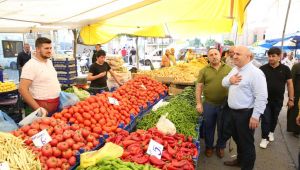 Bıyık, Salı Pazarı'na indi