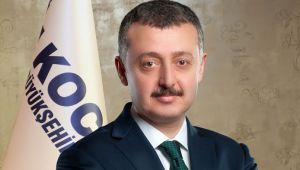 Büyükakın en yakınındaki kişiye kızdı!