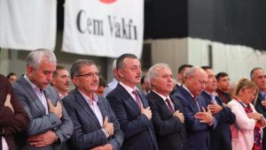 Canlar sevgide buluştu