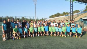 Çayırovaspor tek yürek sahaya indi