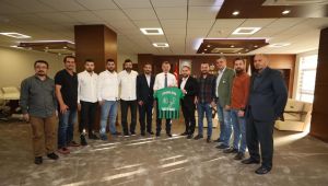 Yeşilkaya ve ekibinden Büyükakın'a ziyaret