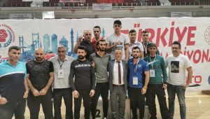 Başarılı eldiven Türkiye Şampiyonası yolcusu