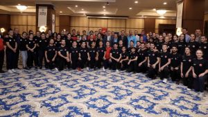 Başkan Büyükakın’dan Milli Takım kamplarına ziyaret