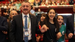 Çocuklara mutlu oldukları bir dünya bırakmalıyız