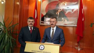 Büyükakın, Veysel Tipioğlu’nu ziyaret etti