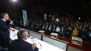 Çiftçi, Şekerpınar'da vatandaşları dinledi