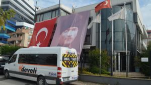 Develi Turizm Cumhuriyet'i dev bayrakla karşıladı