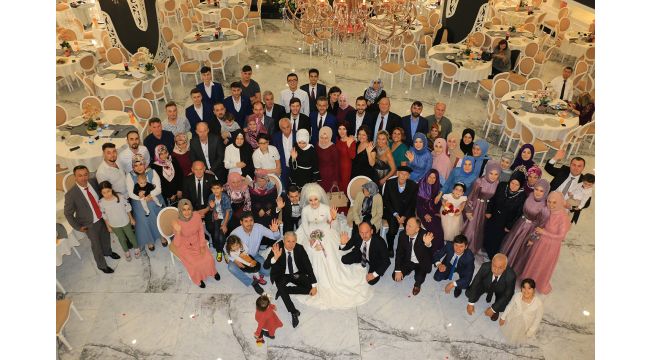 Kahraman ailesinin mutlu günü