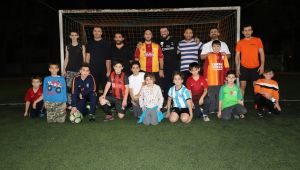 Babalar ve oğulların maçında kazanan sevgi oldu