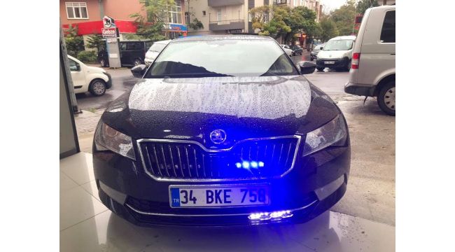 Bıyık, ceza yememek için çakarları söktürdü