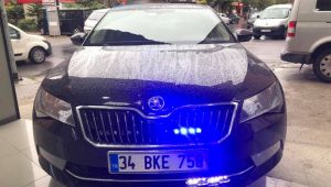 Bıyık, ceza yememek için çakarları söktürdü 