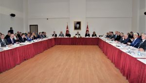 Bu masadakiler madde bağımlılığına karşı savaş açtı