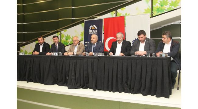 Büyükgöz bir mahalleden diğerine koşuyor