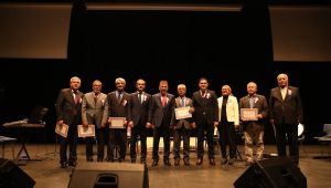 Çayırova’da Öğretmenler Günü kutlandı