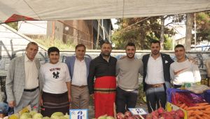 CHP’li meclis üyeleri esnafın ayağına gitti