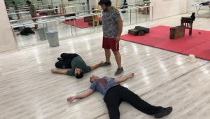 Çocuklar için tiyatro zamanı: ‘Otobüs Durağında Üç Bencil’