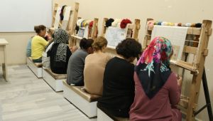 Hereke Halısı KO-MEK’te yaşatılıyor