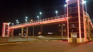 Kadına yönelik şiddete karşı üst geçitler turuncuya büründü