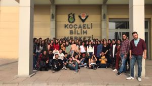 KOÜ’lü öğrenciler ‘Gez Gör’le İzmit’i gezdi