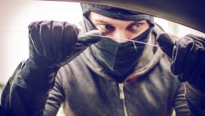 Pendik'te çalınan aracı Gebze polisi buldu