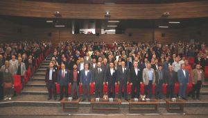 “Peygamberimiz ve Aile” konferansına büyük ilgi