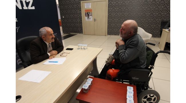 Başkan Büyükgöz vatandaşı dinliyor