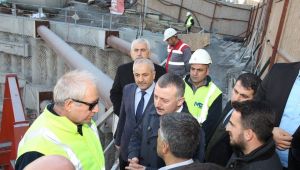 Büyükakın metro inşaatını inceledi