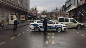 Gebze'de, cadde ve sokaklar trafiğe kapıtıldı