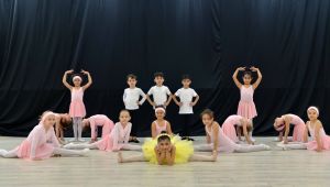 Geleceğin balerinleri yetişiyor