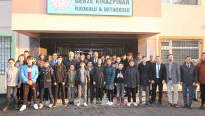 Güler ve Büyükgöz bayrak törenine katıldı