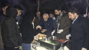 İrfan Ayar kendi elleriyle dağıttı