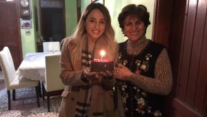 İYİ Partili kadınlardan gece yarısı sürprizi